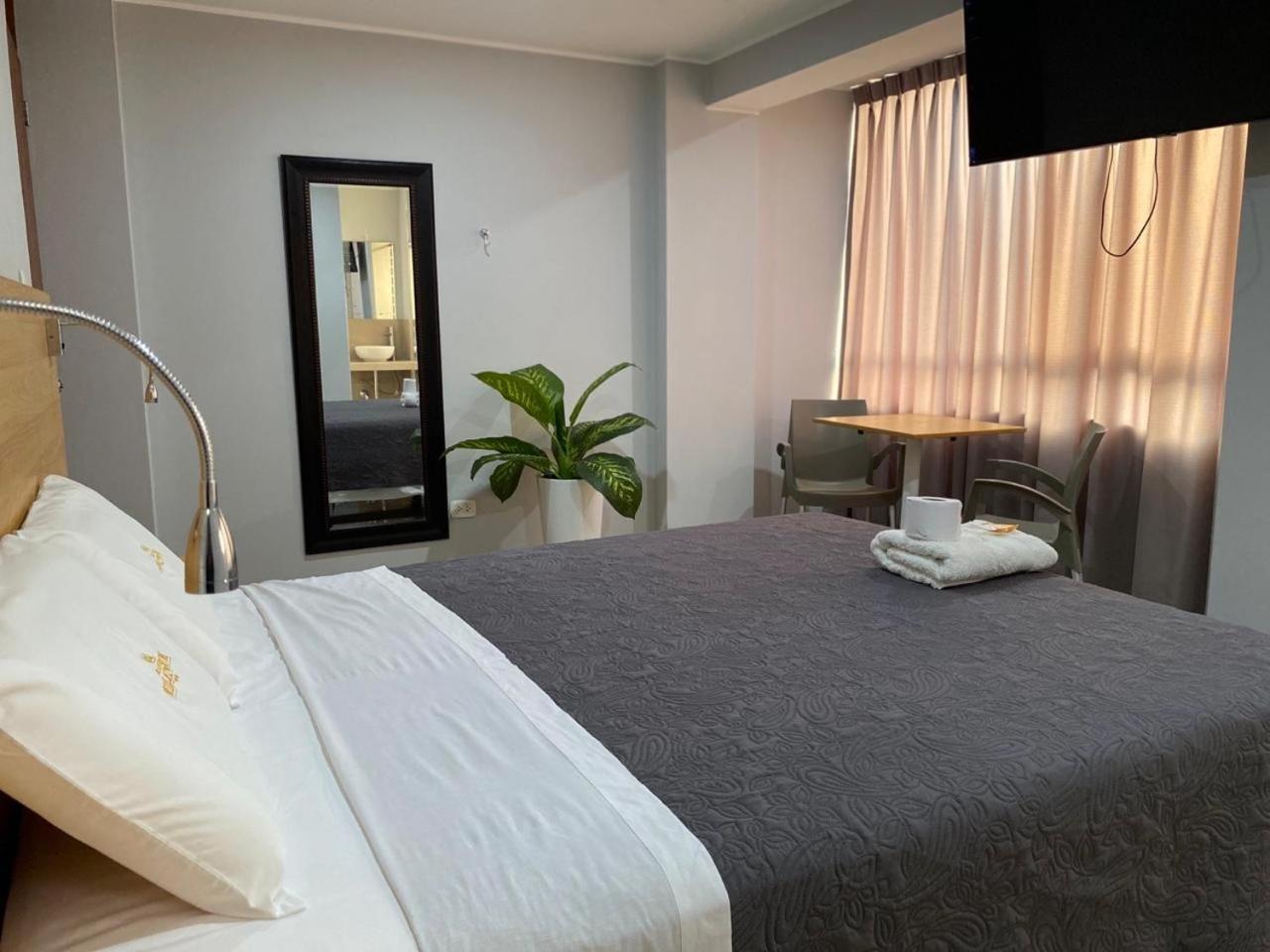 Millennium Hotel Corporative San Vicente de Cañete Kültér fotó